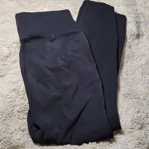 WeWoreWhat Medium Black Leggings - Picture 4 of 10